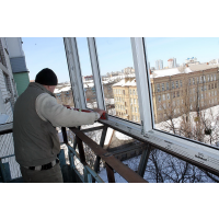 Монтаж, установка балконных рам из алюминия и ПВХ.