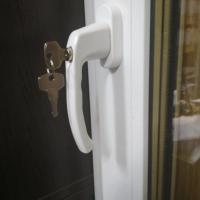 Ручка оконная с детским замком